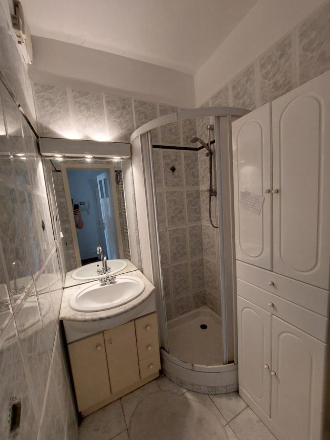 R24, Rose House Hotel Ljubljana Luaran gambar